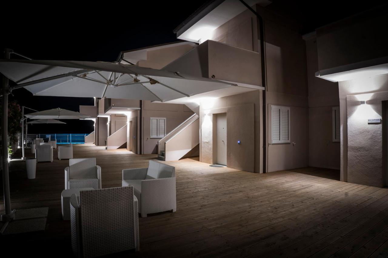 Balconi Del Conero Aparthotel Numana Exteriör bild